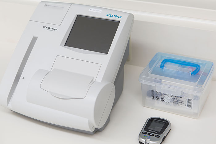 ヘモグロビンA1c 測定器・血糖測定器